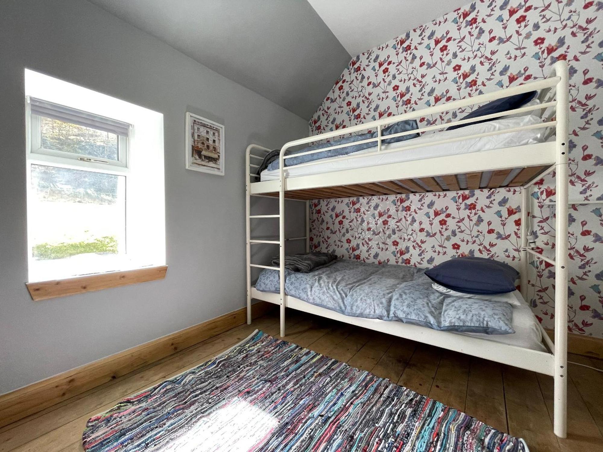 Holiday home Sheenas Butnben